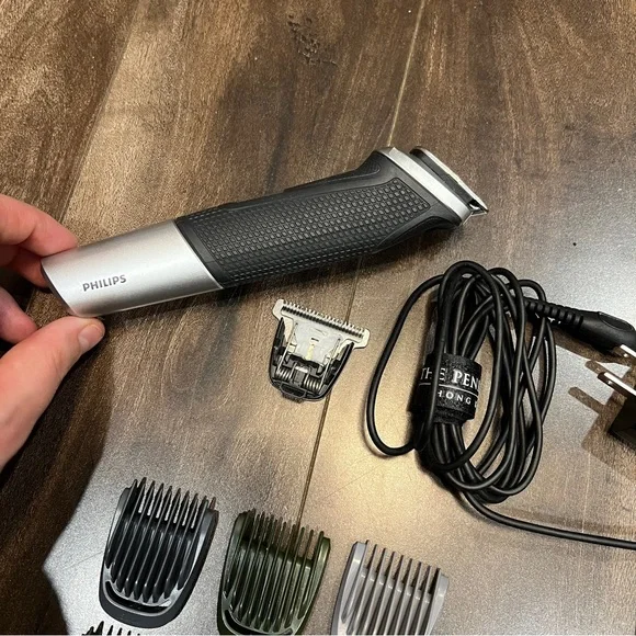 PHILIPS Electric Shaver Razor Trimmer - Picture 3 of 6